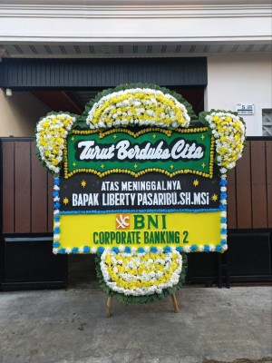 Papan Bunga Duka di Padang Terubuk